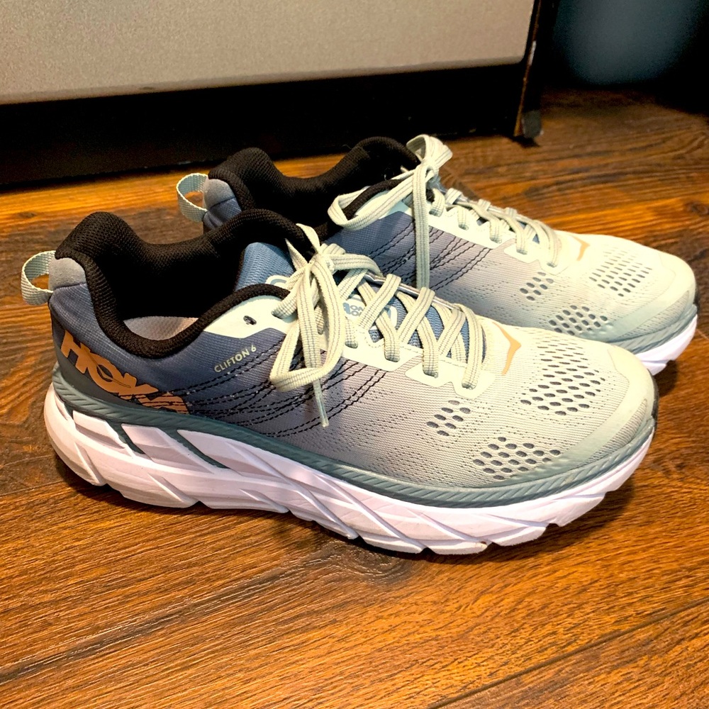 Hoka Sneakers 👟